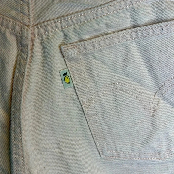 💖”Levi’s 501” Baby Pink Distressed Cut Off Short w/ Fringe Size 27💗 - Picture 4 of 14